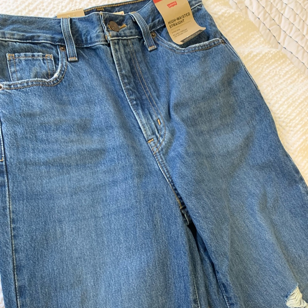 Levi’s high waisted straight ripped jeans - Picture 7 of 11